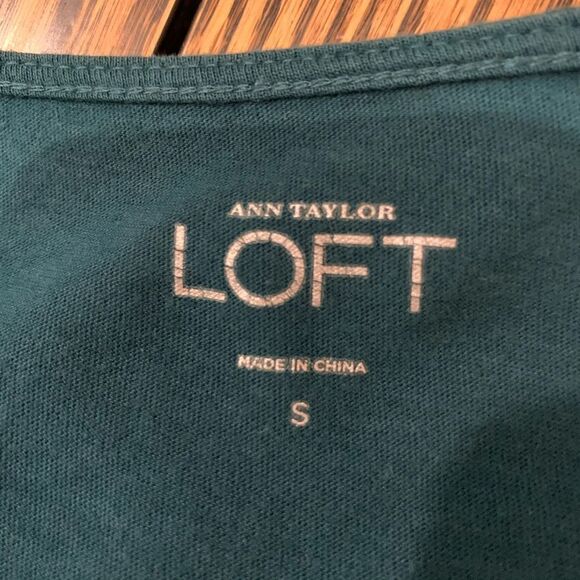 Ann Taylor LOFT Hunter green T-shirt - Picture 8 of 12